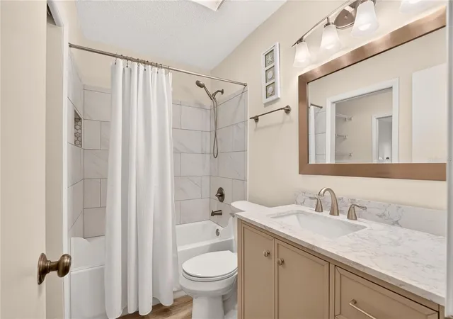 4th image of 2842 Sw 14Th Dr #103, Gainesville, FL 32608 | MLS# GC542849