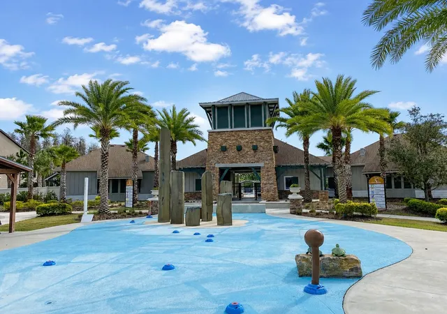 Photo 4 of Sale Pending at 1652 Hubbell Rd, Wesley Chapel, FL 33543 | MLS# TB8540250 | Listing updated on 2026-10-06
