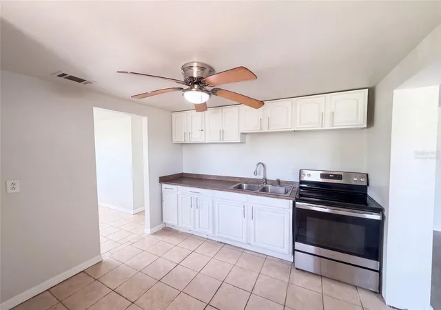 2nd image of 2213 Bouyer St, Lake Wales, FL 33898 | MLS# O6434757