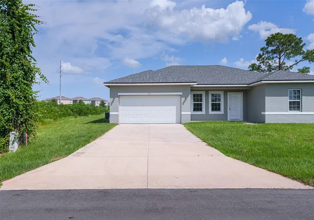 Photo 5 of Sale Pending at 237 Cimarron Dr, Kissimmee, FL 34759 | MLS# O6434761 | Listing updated on 2026-09-02