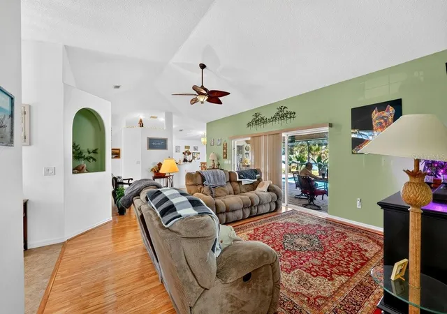 Photo 3 of Single family home for sale at 15 Pine Cedar Dr, Palm Coast, FL 32164 | MLS# V4950810 | Listing updated on 2026-10-27