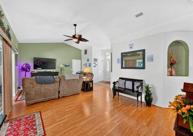 Photo 3 of Single family home for sale at 15 Pine Cedar Dr, Palm Coast, FL 32164 | MLS# V4950810 | Listing updated on 2026-10-27
