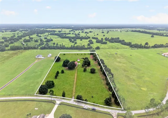 1st image of 1947 Nw 102nd Blvd, Wildwood, FL 34785 | MLS# OM730674