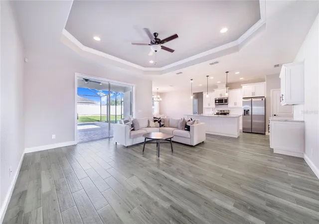 Photo 4 of Single family home for sale at 5017 Ridgefield Ln, Lakeland, FL 33812 | MLS# L4964409 | Listing updated on 2026-08-20