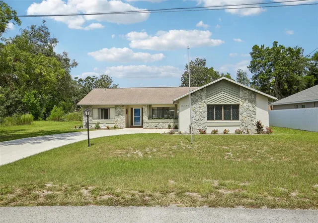 2nd image of 3177 Maxwell Ave, Spring Hill, FL 34608 | MLS# W7888718