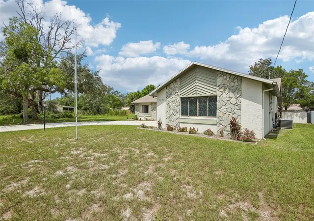 5th image of 3177 Maxwell Ave, Spring Hill, FL 34608 | MLS# W7888718