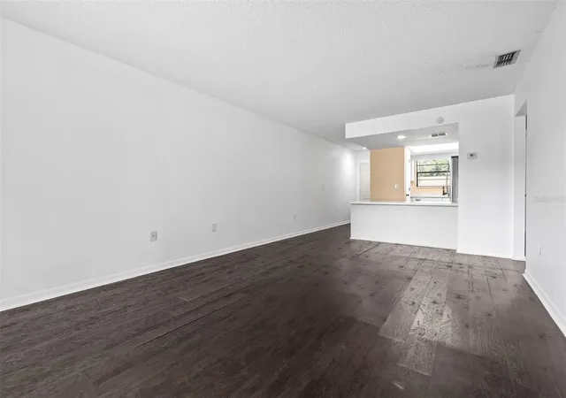 5th image of 6045 Topher Trl, MULBERRY, FL 33860