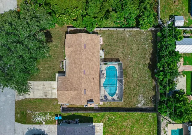39th image of 2911 Grayton St, Deltona, FL 32738 | MLS# O6434792