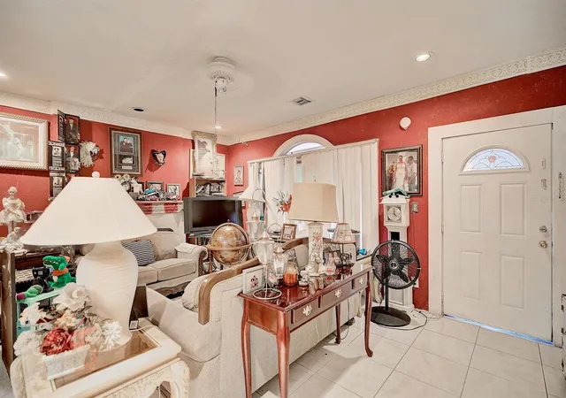 5th image of 2577 Lake Lillian Dr, Avon Park, FL 33825 | MLS# C7529754