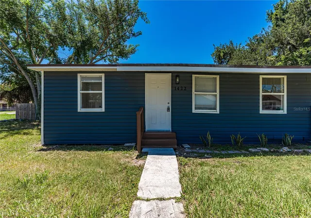 Photo 2 of Single family home for sale at 1422 Basin St, Winter Garden, FL 34787 | MLS# V4950812 | Listing updated on 2026-08-21