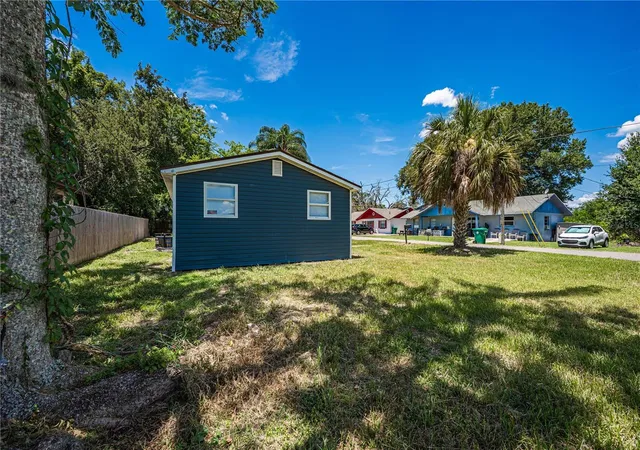 Photo 3 of Single family home for sale at 1422 Basin St, Winter Garden, FL 34787 | MLS# V4950812 | Listing updated on 2026-08-21