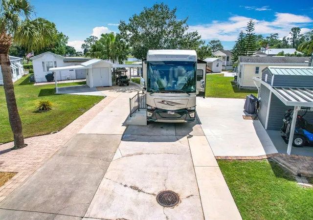 3rd image of 190 Big Pine Ave S, Frostproof, FL 33843 | MLS# TB8540324