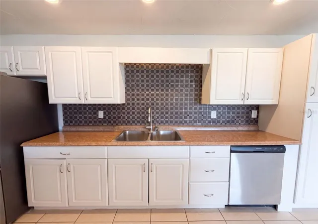 4th image of 124 San Benito Ave, North Port, FL 34287 | MLS# O6434805