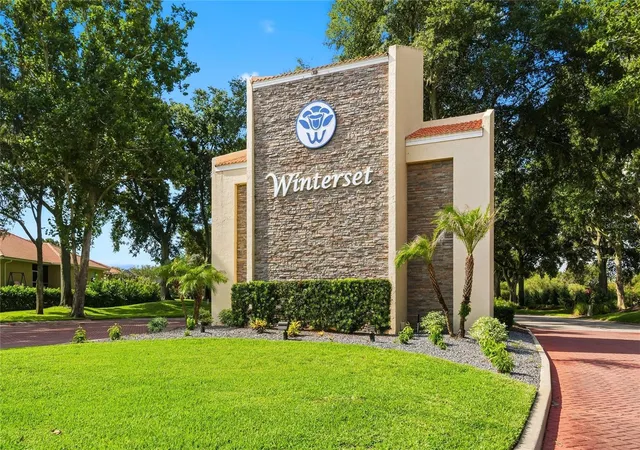 2nd image of 701 Magnolia Pl, Winter Haven, FL 33884 | MLS# L4964412