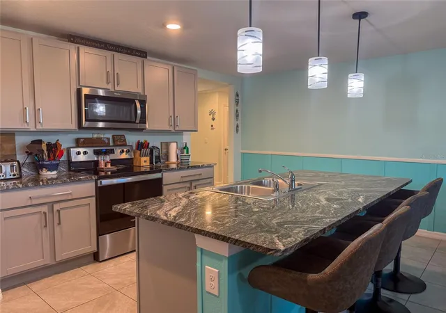 3rd image of 4120 Quiet Rain Ct, Palmetto, FL 34221 | MLS# O6434815