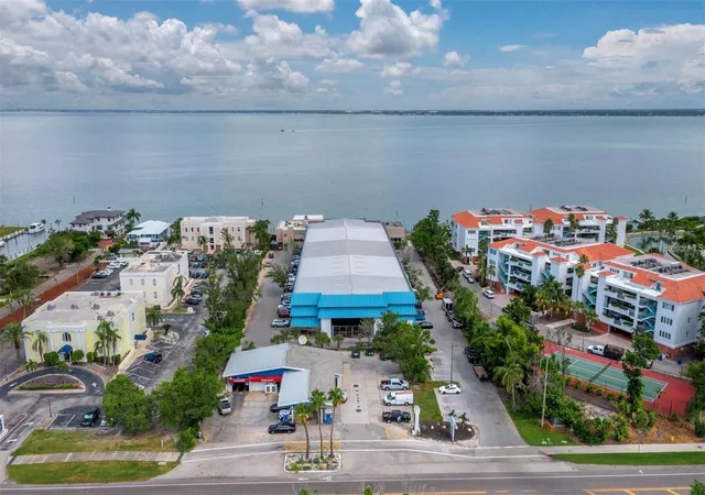 1st image of 408 Gulf Of Mexico Dr #2126, Longboat Key, FL 34228 | MLS# A4703429
