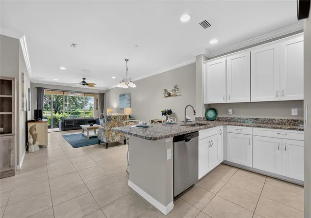 3rd image of 12710 Sorrento Wy, Bradenton, FL 34211
