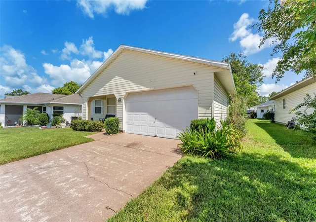 2nd image of 2227 Grand Cypress Dr, Lakeland, FL 33810 | MLS# L4964417