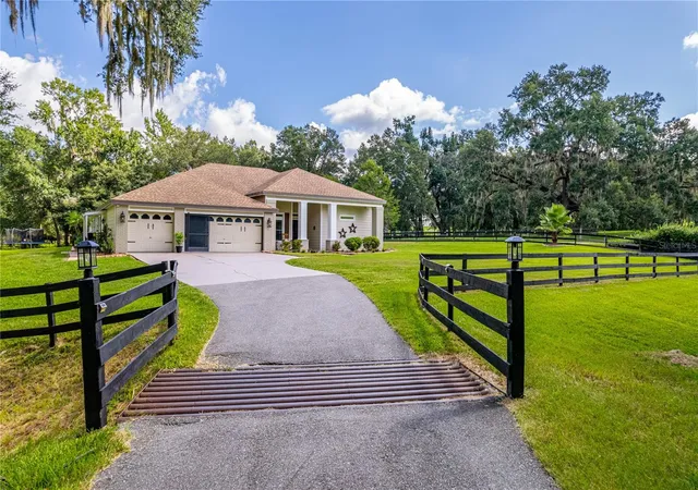 2nd image of 23025 Hayman Rd, Brooksville, FL 34602 | MLS# W7888727