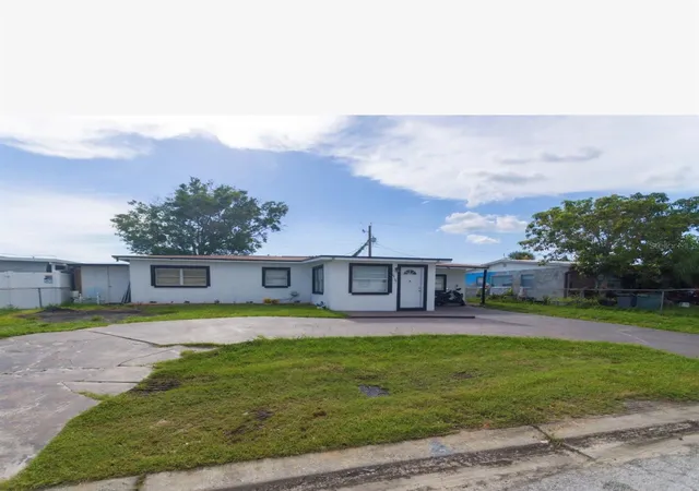 Photo 2 of Single family home for sale at 4718 Eldorado Dr, Tampa, FL 33615 | MLS# TB8540390 | Listing updated on 2026-08-20
