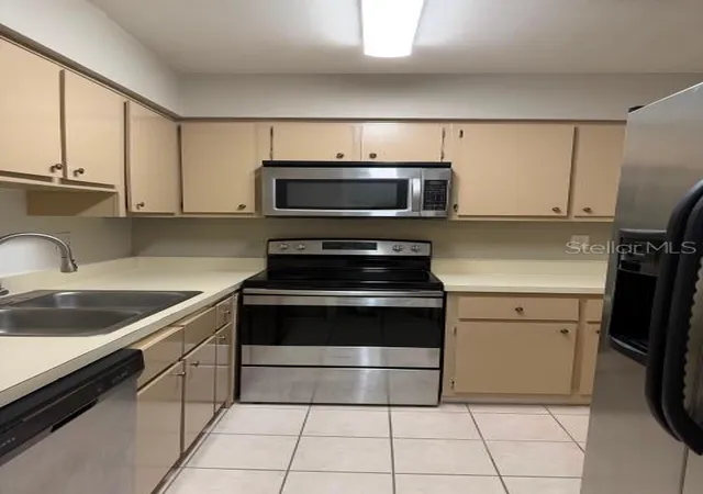 4th image of 7523 Dolonita Dr, TAMPA, FL 33615