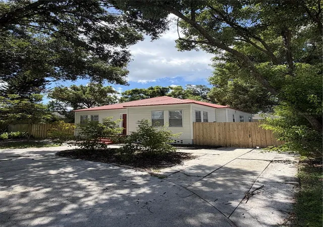 2nd image of 104 W Lambright St, Tampa, FL 33604 | MLS# TB8540403