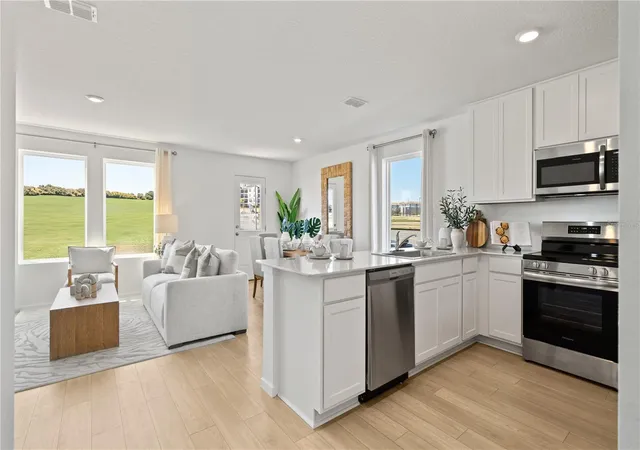 3rd image of 1517 Plank Pl, Davenport, FL 33837 | MLS# O6434864