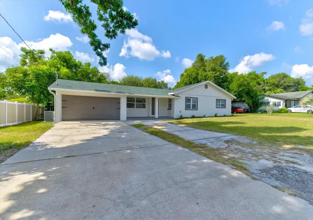 2nd image of 47 Dahlia Dr, Debary, FL 32713 | MLS# V4950818
