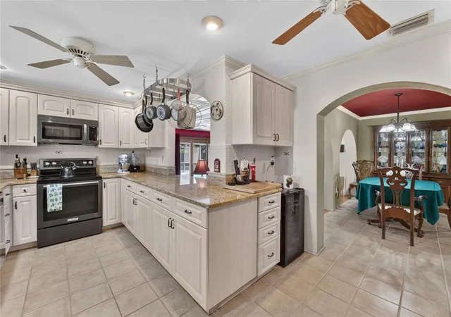 5th image of 5825 20Th Ave S, Gulfport, FL 33707 | MLS# TB8540435