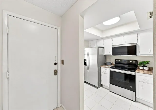 Photo 4 of House for sale at 2465 Northside Dr #1604, Clearwater, FL 33761 | MLS# TB8540443 | Listing updated on 2026-09-04