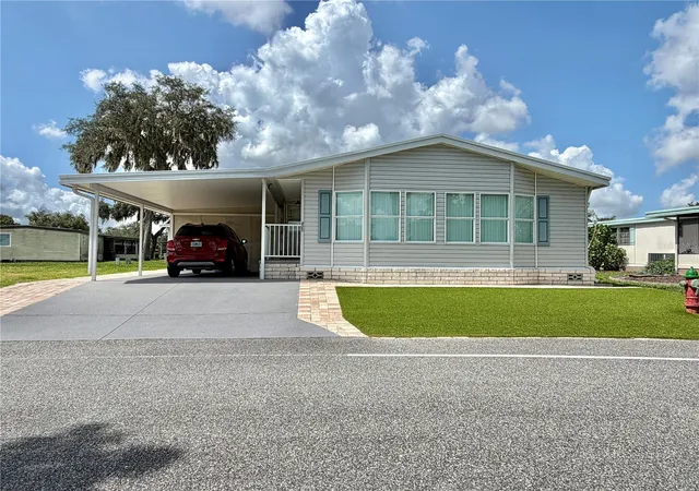 1st image of 403 Palo Verde Dr, Leesburg, FL 34748 | MLS# G5116660
