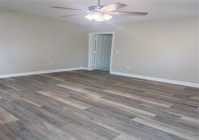 Photo 2 of Single family home for sale at 927 Lakewood Ave, Tampa, FL 33613 | MLS# TB8540459 | Listing updated on 2026-09-30