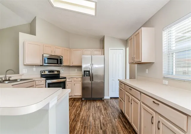Photo 4 of Single family home for sale at 8615 Cavendish Dr, Kissimmee, FL 34747 | MLS# C7529774 | Listing updated on 2026-08-20