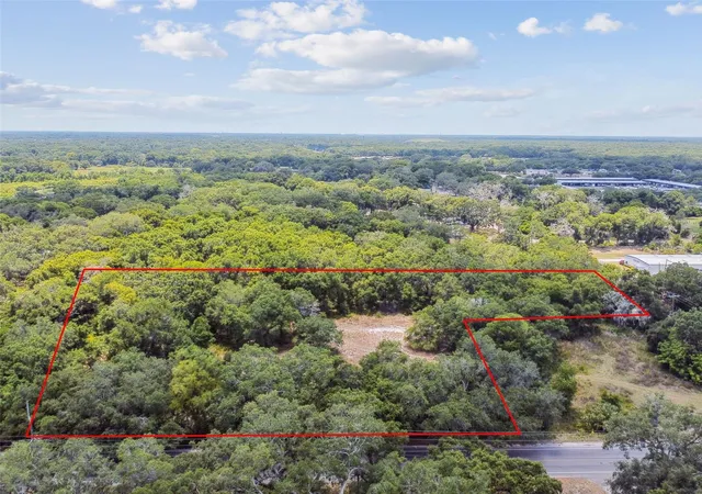 21st image of 10413 Main St, Thonotosassa, FL 33592 | MLS# TB8540472