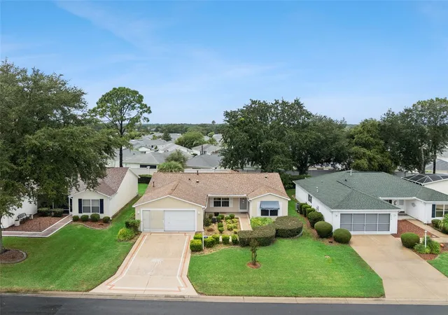 2nd image of 2732 Privada Dr, The Villages, FL 32162 | MLS# G5116667
