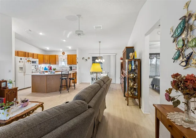 5th image of 2732 Privada Dr, The Villages, FL 32162 | MLS# G5116667