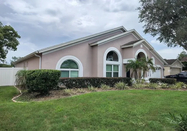 2nd image of 811 Sand Ridge Dr, Valrico, FL 33594 | MLS# TB8540508
