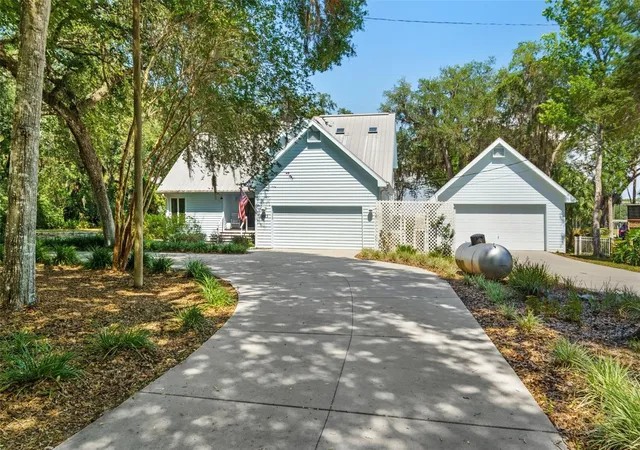 Photo 2 of Single family home for sale at 6085 S Royal Dr, Homosassa, FL 34448 | MLS# OM730719 | Listing updated on 2026-09-02