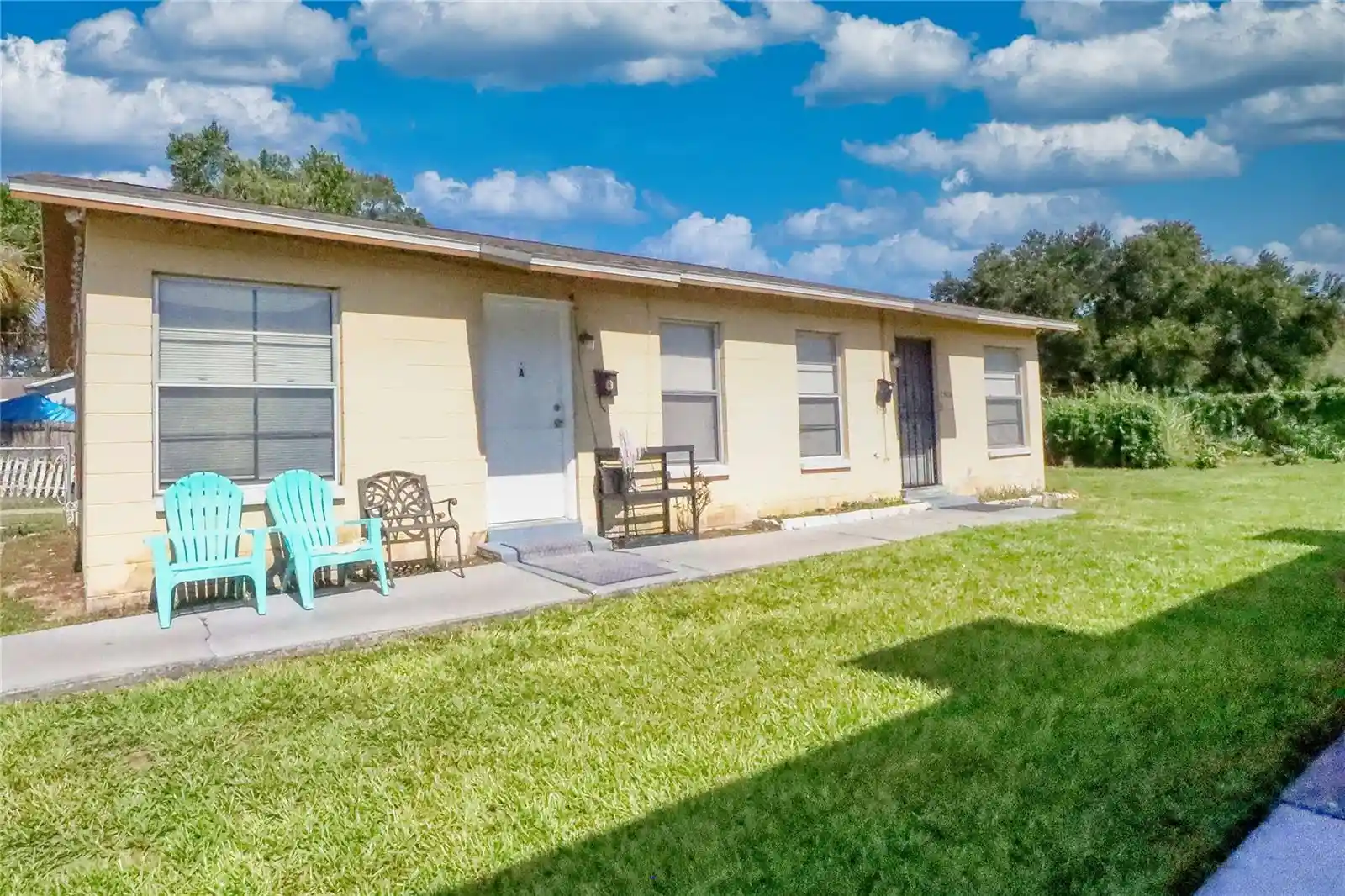 Listing Photo 2 - Condo for sale in 2906 E 22nd Ave located at 2906 E 22nd Ave, TAMPA, FL 33605 - Unit 2906 E 22nd Avenue