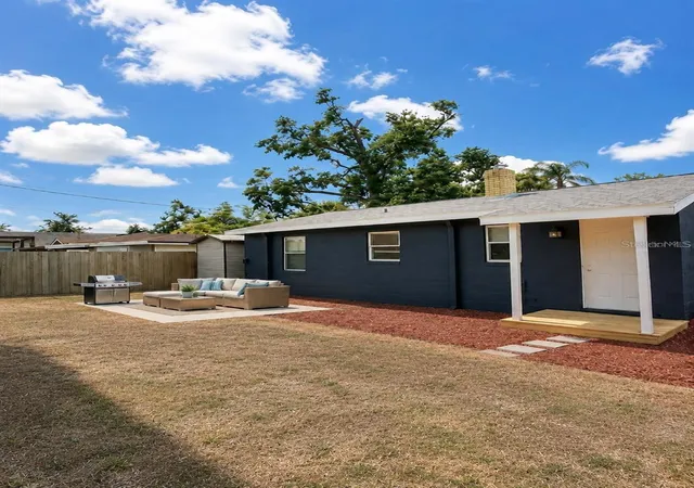Photo 3 of Single family home for sale at 6712 S Gabrielle St, Tampa, FL 33611 | MLS# TB8540550 | Listing updated on 2026-08-27