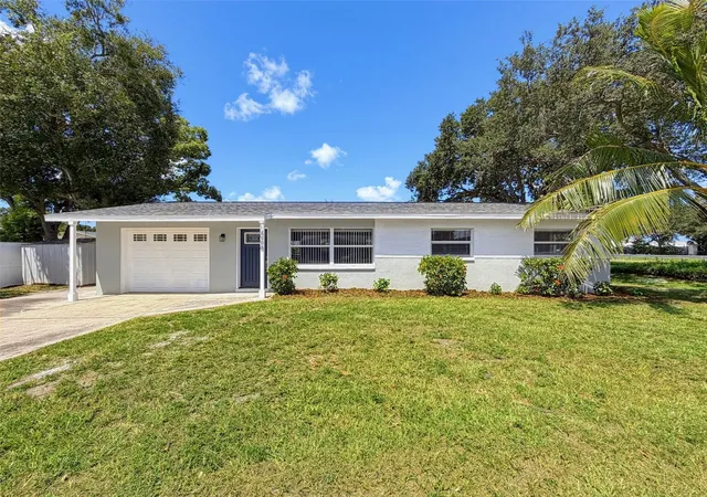 2nd image of 14998 Mockingbird Ln, Clearwater, FL 33760 | MLS# W7888749