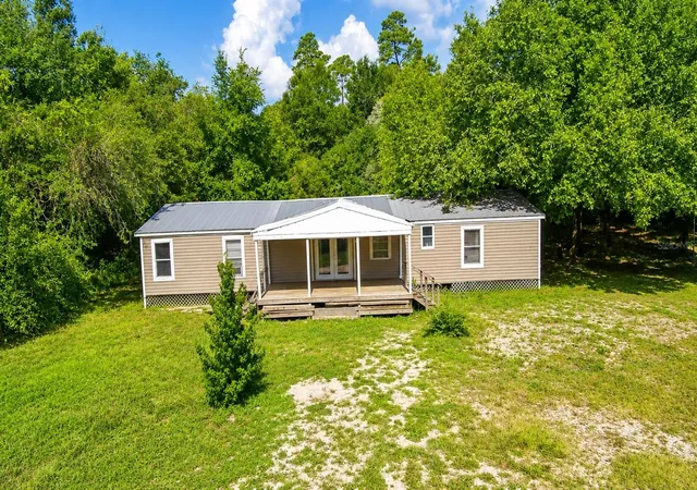 2nd image of 42135 Pine Valley Dr, Paisley, FL 32767 | MLS# O6435038