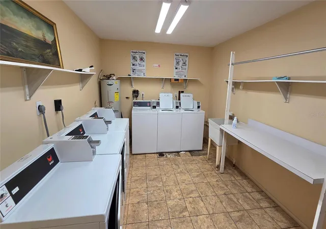 2nd image of 1001 Pearce Dr, CLEARWATER, FL 33764