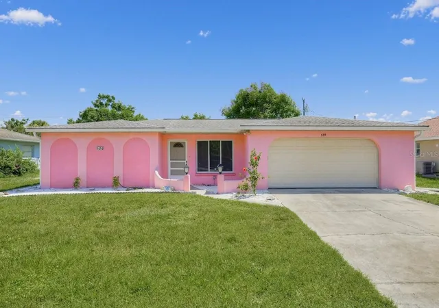 Photo 1 of Single family home for sale at 520 Center Rd, Venice, FL 34285 | MLS# O6435067 | Listing updated on 2026-08-20