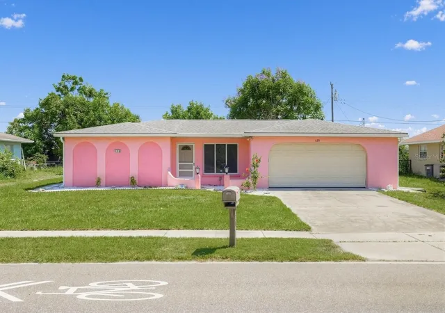 Photo 2 of Single family home for sale at 520 Center Rd, Venice, FL 34285 | MLS# O6435067 | Listing updated on 2026-08-20