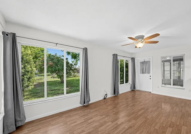 Photo 49 of Single family home for sale at 520 Center Rd, Venice, FL 34285 | MLS# O6435067 | Listing updated on 2026-08-20