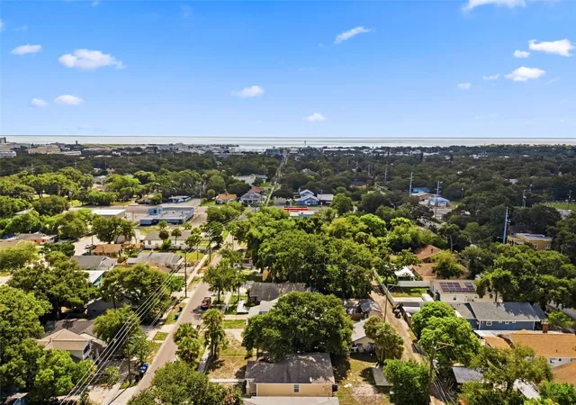 26th image of 980 13th Ave S, Saint Petersburg, FL 33705 | MLS# TB8540628