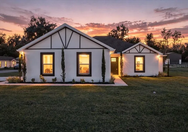 Photo 1 of Single family home for sale at 829 N Clermont Ave, Fort Meade, FL 33841 | MLS# TB8540634 | Listing updated on 2026-09-03