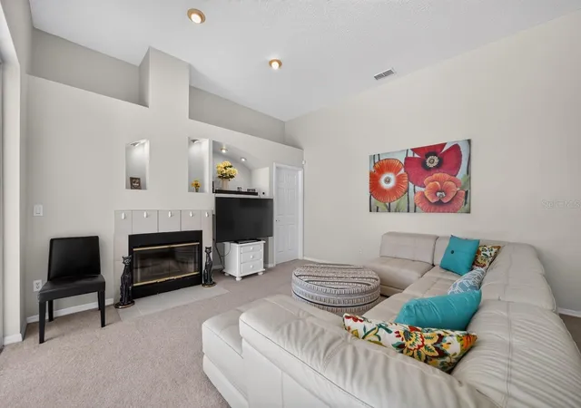 5th image of 7691 Belvoir Dr, Orlando, FL 32835 | MLS# O6435100
