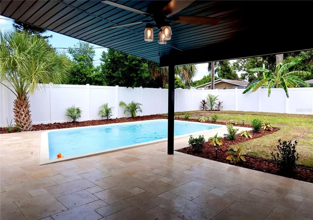 3rd image of 5671 Orange Rd, Seminole, FL 33772 | MLS# W7888757